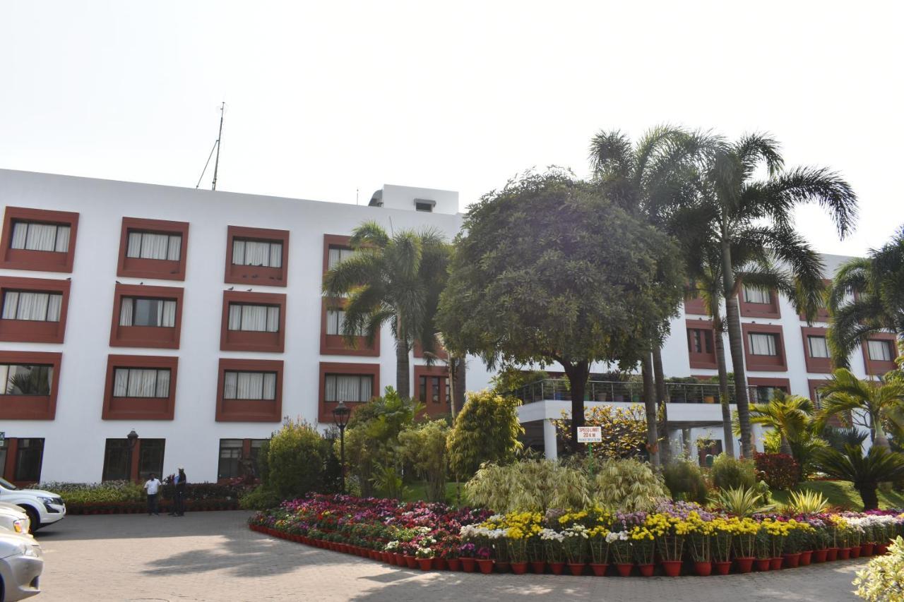 果园酒店 Jharsuguda 外观 照片